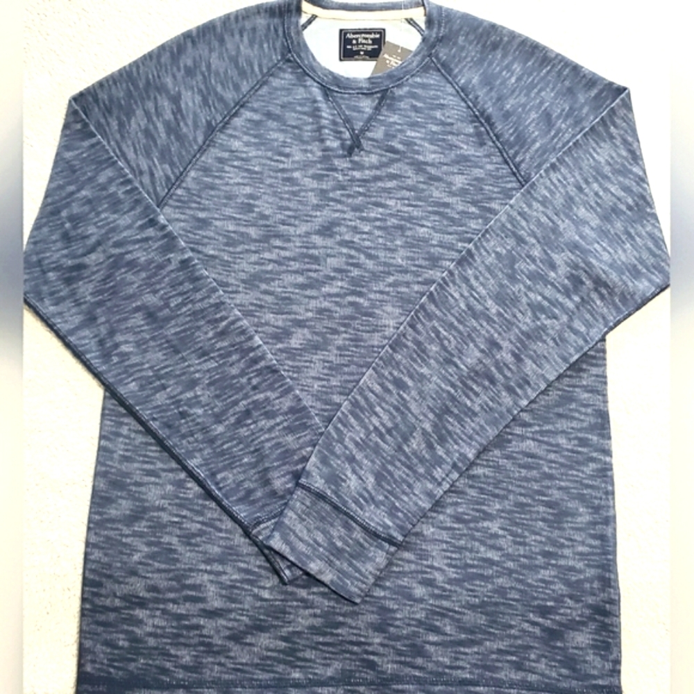 ♦️Abercrombie & Fitch Heather Blue Textured, Ribbed, Crewneck L/S T♦️